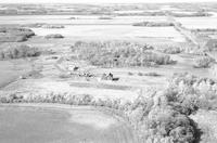 Aerial photograph of a farm in Saskatchewan (44-11-W3)