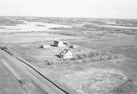 Aerial photograph of a farm in Saskatchewan (44-11-W3)