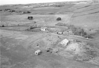 Aerial photograph of a farm in Saskatchewan (44-12-W3)