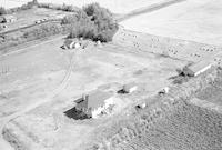 Aerial photograph of a farm in Saskatchewan (45-16-W3)