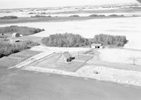 Aerial photograph of a farm in Saskatchewan (45-16-W3)