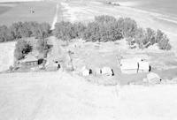 Aerial photograph of a farm in Saskatchewan (45-16-W3)