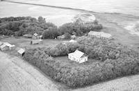 Aerial photograph of a farm in Saskatchewan (46-6-W3)