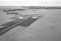 Aerial photograph of a farm in Saskatchewan (46-6-W3)