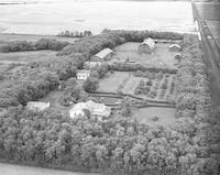 Aerial photograph of a farm in Saskatchewan (46-6-W3)