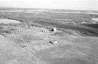 Aerial photograph of a farm in Saskatchewan (47-5-W3)