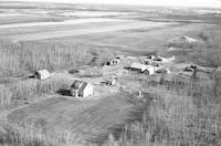 Aerial photograph of a farm in Saskatchewan (47-5-W3)