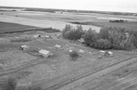 Aerial photograph of a farm in Saskatchewan (48-4-W3)