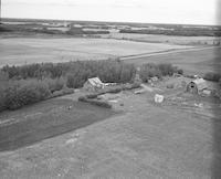 Aerial photograph of a farm in Saskatchewan (48-4-W3)