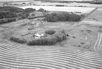 Aerial photograph of a farm in Saskatchewan (48-4-W3)