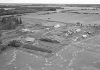 Aerial photograph of a farm in Saskatchewan (48-4-W3)