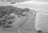 Aerial photograph of a farm in Saskatchewan (27-48-24-W3)