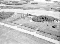 Aerial photograph of a farm in Saskatchewan (19-49-19-W3)