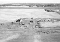 Aerial photograph of a farm in Saskatchewan (49-19-W3)