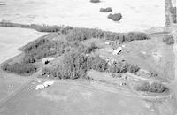 Aerial photograph of a farm in Saskatchewan (32-49-19-W3)