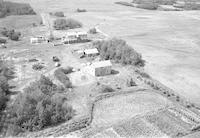 Aerial photograph of a farm in Saskatchewan (31-49-23-W3)