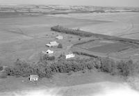 Aerial photograph of a farm in Saskatchewan (18-49-23-W3)