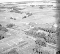 Aerial photograph of a farm in Saskatchewan (16-50-20-W3)