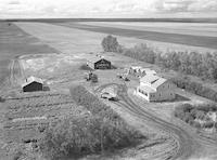 Aerial photograph of a farm in Saskatchewan (36-17-W3)
