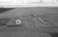 Aerial photograph of a farm in Saskatchewan (36-17-W3)