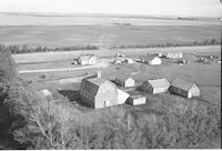 Aerial photograph of a farm in Saskatchewan (36-18-W3)