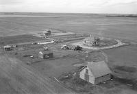 Aerial photograph of a farm in Saskatchewan (36-18-W3)