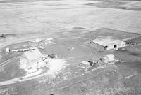 Aerial photograph of a farm in Saskatchewan (36-19-W3)