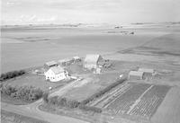 Aerial photograph of a farm in Saskatchewan (4-36-24-W3)