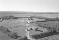 Aerial photograph of a farm in Saskatchewan (37-18-W3)