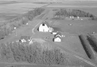 Aerial photograph of a farm in Saskatchewan (37-18-W3)