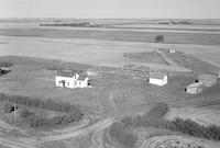 Aerial photograph of a farm in Saskatchewan (37-18-W3)