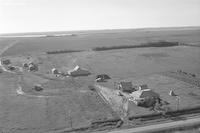 Aerial photograph of a farm in Saskatchewan (37-18-W3)