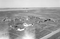 Aerial photograph of a farm in Saskatchewan (37-18-W3)