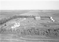 Aerial photograph of a farm in Saskatchewan (37-18-W3)