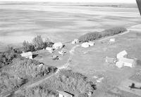 Aerial photograph of a farm in Saskatchewan (37-18-W3)