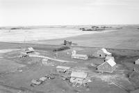 Aerial photograph of a farm in Saskatchewan (37-19-W3)