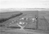 Aerial photograph of a farm in Saskatchewan (37-23-W3)