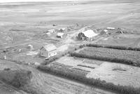 Aerial photograph of a farm in Saskatchewan (27-37-25-W3)