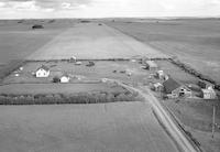 Aerial photograph of a farm in Saskatchewan (37-25-W3)