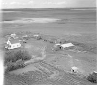 Aerial photograph of a farm in Saskatchewan (22-37-25-W3)