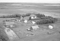 Aerial photograph of a farm in Saskatchewan (38-27-W3)