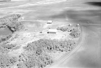 Aerial photograph of a farm in Saskatchewan (43-15-W3)