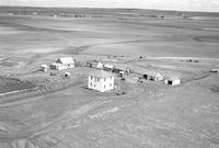 Aerial photograph of a farm in Saskatchewan (8-38-27-W3)