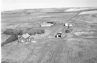 Aerial photograph of a farm in Saskatchewan (38-28-W3)