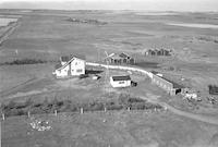 Aerial photograph of a farm in Saskatchewan (38-28-W3)