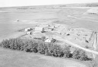 Aerial photograph of a farm near Cando, SK (13-39-15-W3)