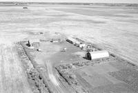 Aerial photograph of a farm in Saskatchewan (27-39-15-W3)