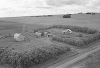 Aerial photograph of a farm in Saskatchewan (39-27-W3)