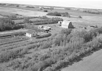 Aerial photograph of a farm in Saskatchewan (39-28-W3)