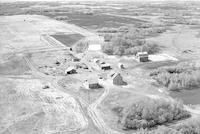 Aerial photograph of a farm in Saskatchewan (11-41-12-W3)